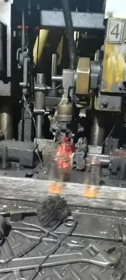 Moulin à sel ou à poivre manuel en verre de 6 oz en gros, adapté aux chefs professionnels, meilleur moulin à épices avec couvercle en acier inoxydable